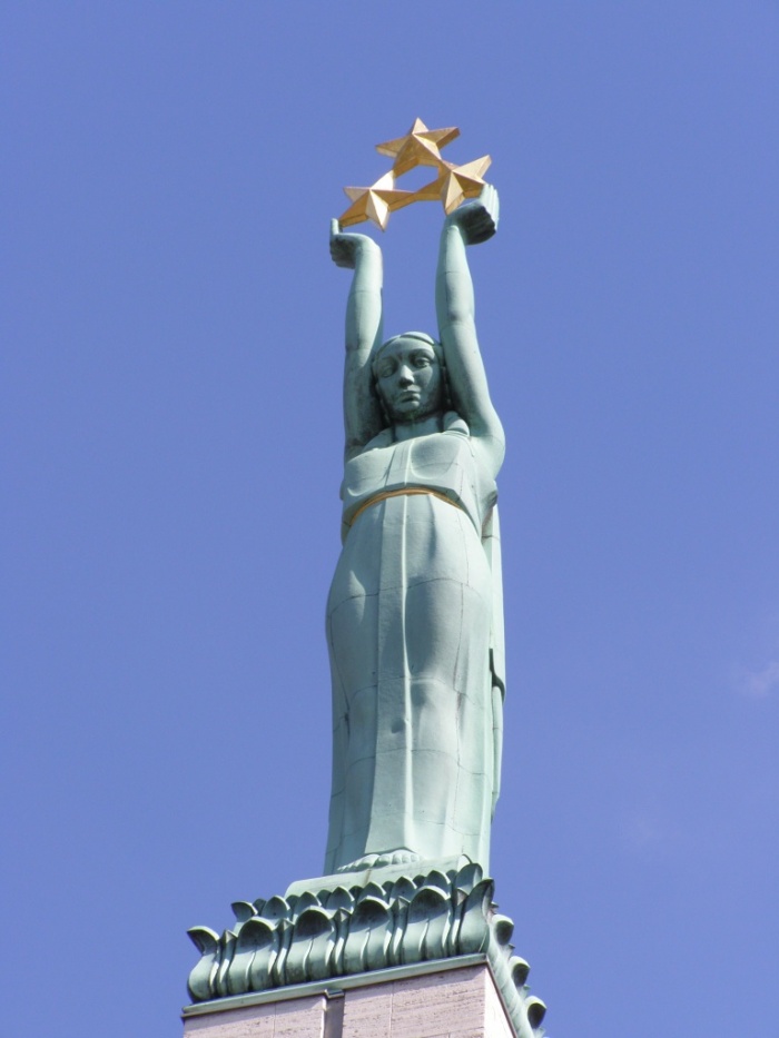 Рига статуя свободы