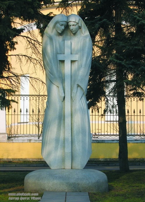 Шукач | «Единый крест» - памятник русско-армянской дружбе в г.Москве