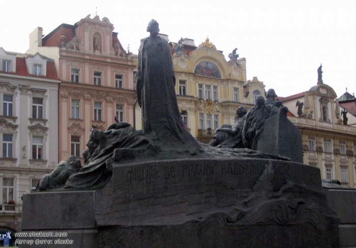 Прага достопримечательности памятник яну Гусу