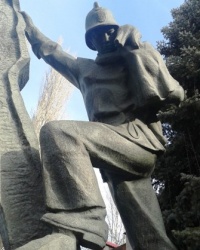 Памятник пожарным, г. Луганск