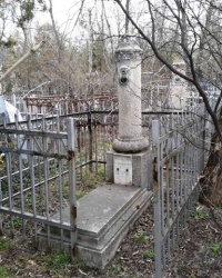 Могила Героя Советского Союза Конкина М.П., г. Луганск