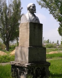 Памятник Ленину В.И., пос. Широкий (Станично-Луганский р-н)