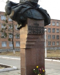 Памятник Шумилову М.С., г. Харьков