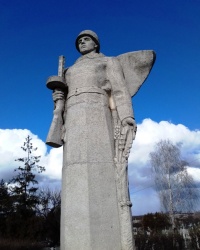 Братская могила воинов ВОв на Шевченковском кладбище в г. Мерефа