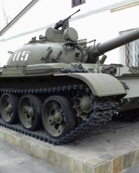 Танк Т-62, пос. Песочин