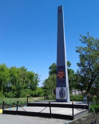 Пам'ятник воїнам-землякам, с. Калинове