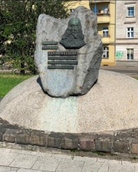 Памятник Яну Гевелию, г. Грудзёндз