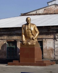 Памятник Ленину В.И. в заводе Ленина В.И., г. Луганск