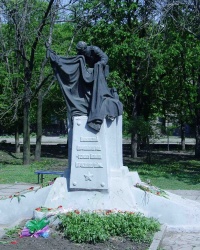 Братская могила офицеров Советской Армии, г. Луганск