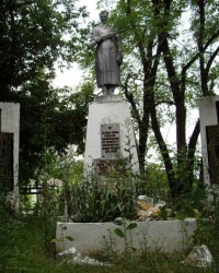 Братская могила советских воинов в с. Селезнёвка