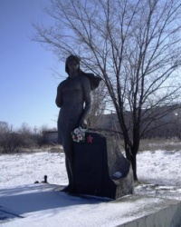 Братская могила воинов ВОв, пос. Дзержинское (г. Луганск).