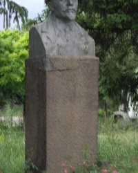 Памятник Ленину В.И. по ул. Лутугинская, 129, г. Луганск