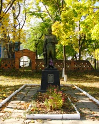 Могила неизвестному солдату в с. Терновка