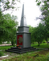 Памятник воинам-землякам в с. Малая Смелянка