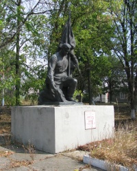 Братская могила советских воинов в с. Теклино