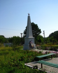 Памятник воинам-односельчанам в с. Гуляйгородок