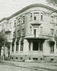 Здание гор. УВД (2-я женская гор. гимназия), ул. Георгиевская, 63 в г. Мариуполь