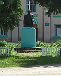 Памятник Ленину (уничтожен) в с. Соломна