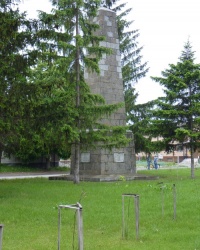 Памятник партизанам в Мошнах