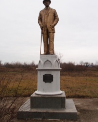 Памятник В. Ф. Голубеву в Пархомовке (1994г.)