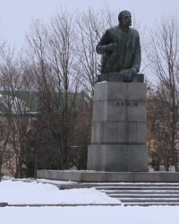 Памятник Ленину в Чугуеве