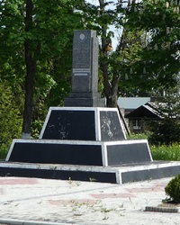 Памятник воинам-односельчанам в с. Черешенка