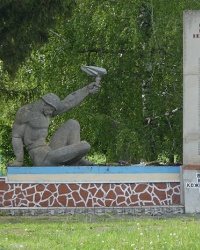 Памятник воинам-односельчанам (1941-1945) в с. Слободка-Рахновская