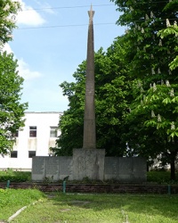 Памятник воинам-односельчанам (1941-1945) в с. Правдовка