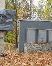 Памятник воинам-односельчанам в с. Окопы