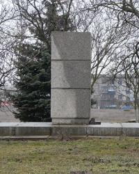 Памятник В.И.Ленину (демонтирован) в с. Раздольное (Каховский р-н)