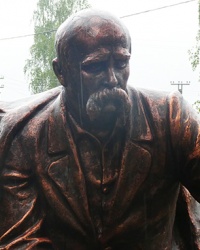 Памятник Т. Г. Шевченко в пгт. Пересечное