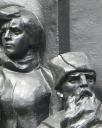 Памятник партизанской славы в г. Путивль