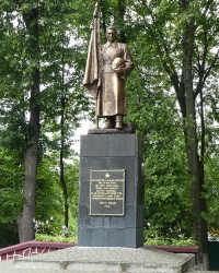 Братская могила советских воинов в г. Вижница