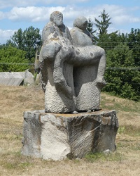 Парк исторической скульптуры в с. Буша