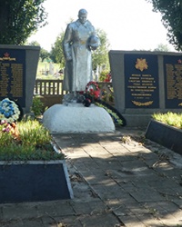 Братская могила советских воинов (1941-1945 г.) в с. Новояковлевка
