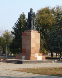 Памятник Ленину в Новом Буге