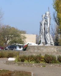 Памятник Воинам-освободителям (ПЛИЕВЦАМ) в Новом Буге