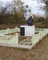 Братская могила в с.Терновка (Криворожский р-н)