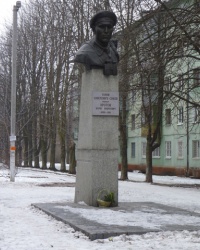 Памятник Б. А. Кротову в Днепропетровске