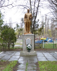 Памятник советским воинам в с.Жовтневое