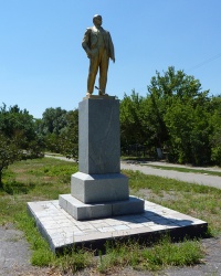 Памятник В.И.Ленину в с.Осипенко (Бердянский р-н)