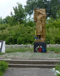 Братская могила в с.Коноваловка (Машевский р-н)