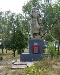 Памятник воинам-односельчанам (1941-1945) в с.Подол (Великобагачанский р-н)