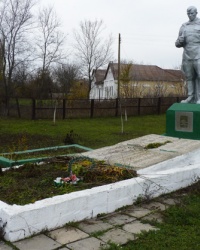 Памятник воинам-односельчанам в с.Новопетровка (Запорожский р-н)