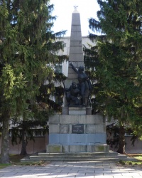 Памятник «Борцам за Власть Советов» в г.Кременчуг