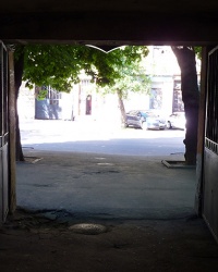 Новосельского, 57 тайник