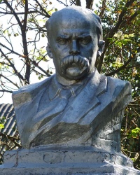 Бюст Шевченко Т.Г в пгт. Лиховка