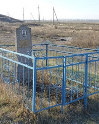 Могила Чуба М.В. (1905-1942) в с. Елизарово