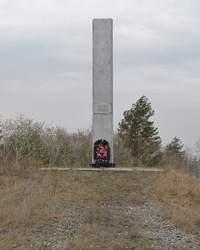 Памятник на месте форсирования р. Днепр в 1943 году