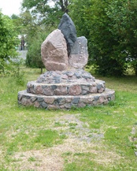 Пам'ятний знак Голодомору (1932-33 років) у м. Верхьодніпровськ